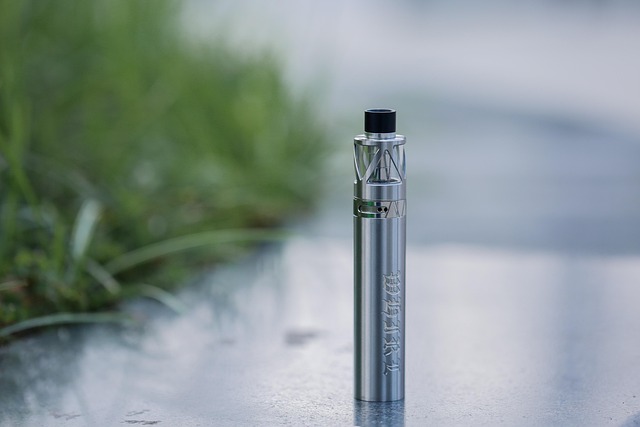 elektronická cigareta