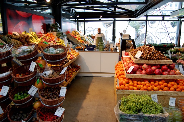 trh s ovocem.jpg